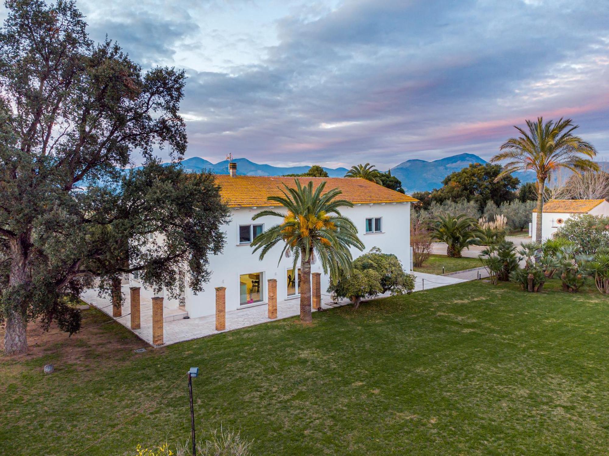 פונדי Casabianca Resort מראה חיצוני תמונה